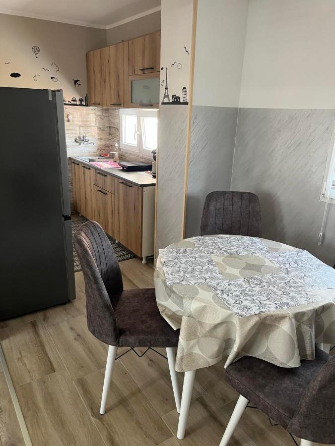 דונג'י מלינובאץ' Apartman Petrov מראה חיצוני תמונה